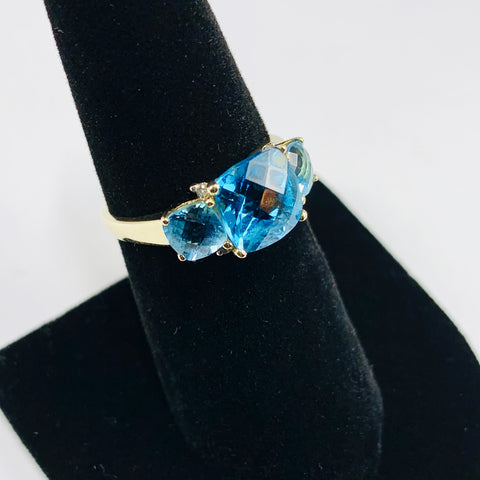 Vintage Woman's Blue Topaz Ring 10k Yellow Gold - ONeil's Jewelry 